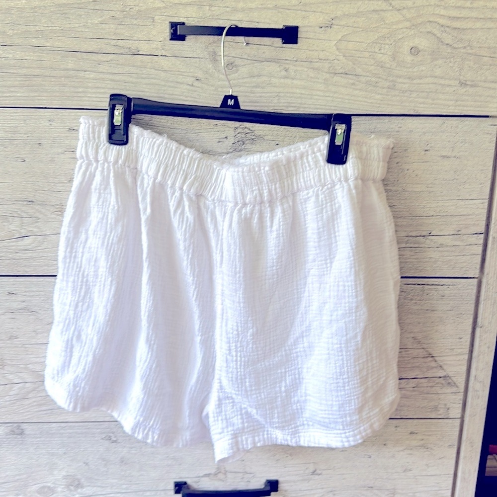 SALE🌴White Goa Beachwear by Japana